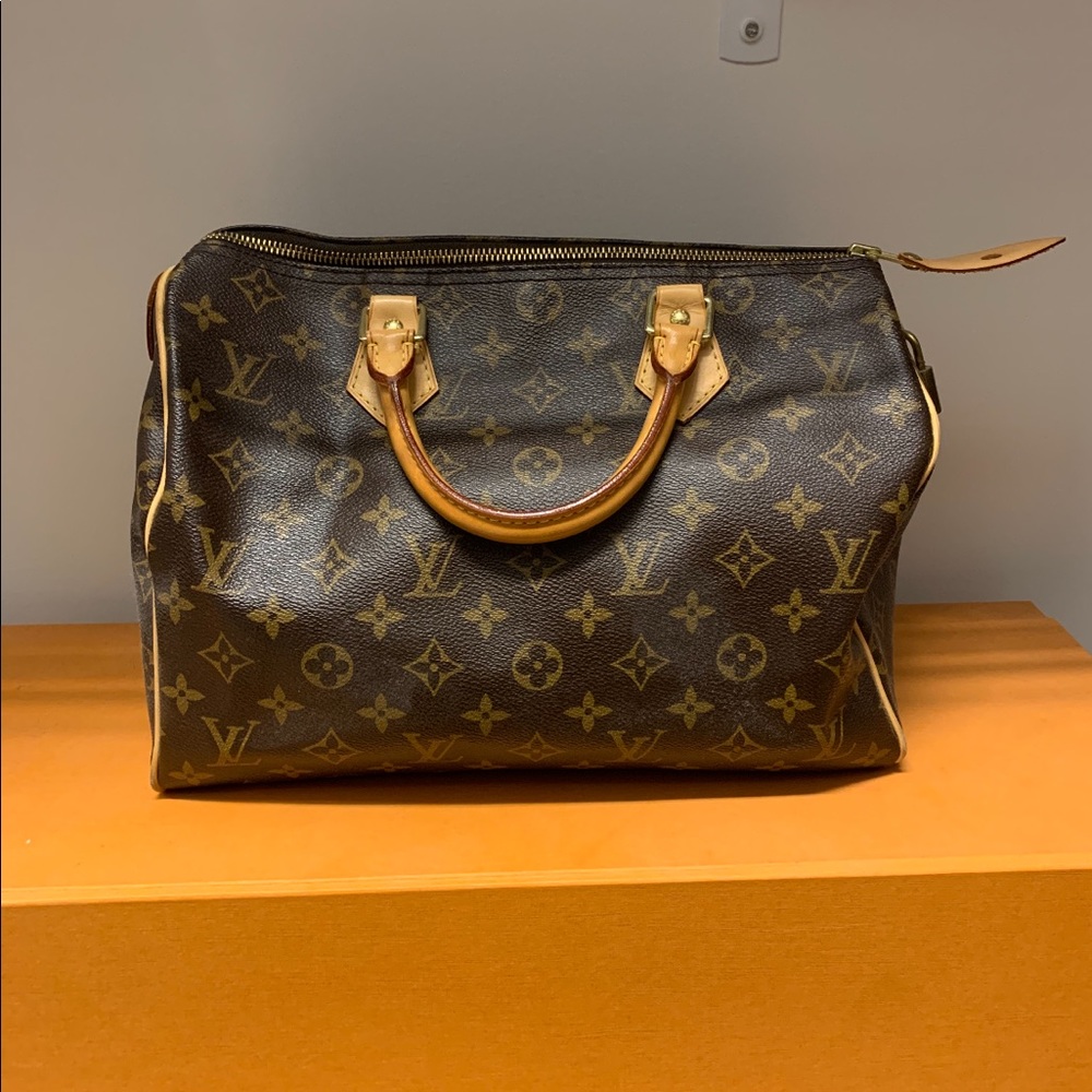 Louis Vuitton Speedy 30